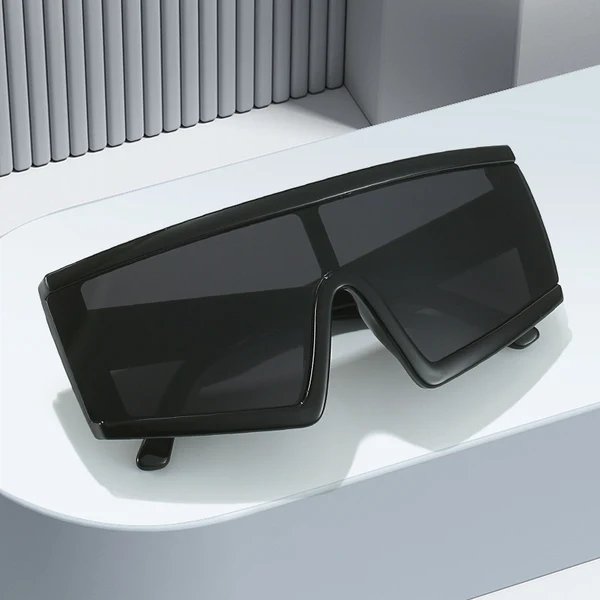 Damen Sportliche Sonnenbrille mit breiter, kratzfester Linse und UV-Schutz