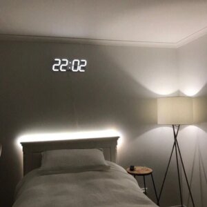ClariTime 3D LED-Wanduhr — Deine stressfreie Zeit in strahlender Klarheit jederzeit erkennen Hover Image