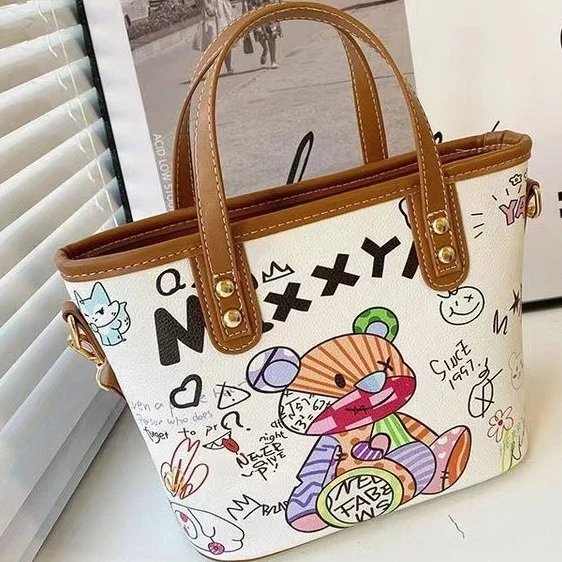 Kreative Handtasche Im Bunten Kunststil