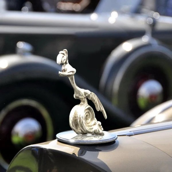 Kühlerfigur – Autodekoration