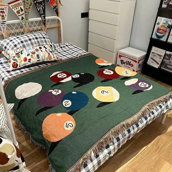 Poolspiel inspirierte Wurfdecke Hover Image