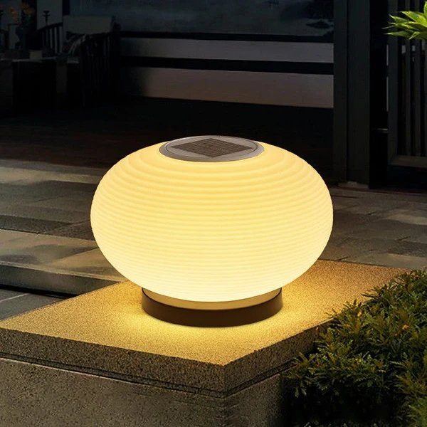 Moderner minimalistischer PE ovaler LED-Solar- und wasserdichter Außenleuchte für Garten und Terrasse