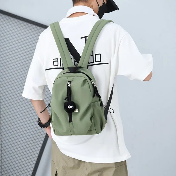 Stylischer Rucksack mit Multifunktionalen Fächern