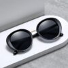 Damen Vintage Sonnenbrille im eleganten Schilddesign