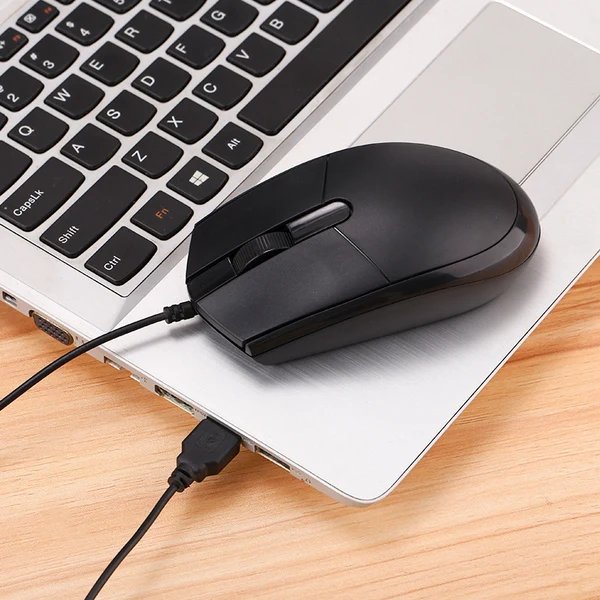 Verdrahtete ergonomische Gaming-Maus