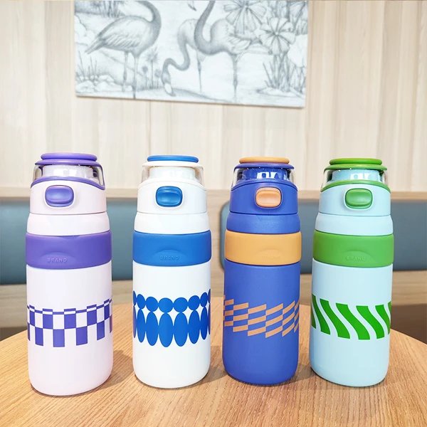 Damen BPA-freie Wasserflasche mit innovativem Sicherheitsverschluss