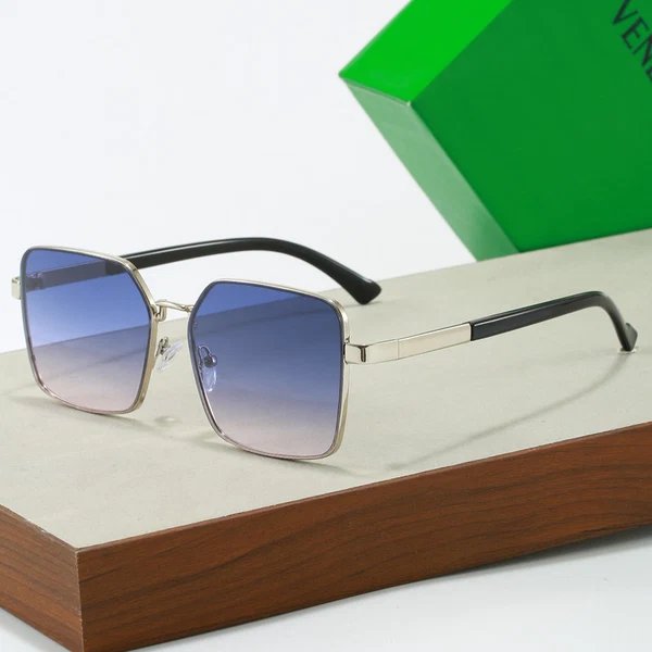 Damen modische Sonnenbrille im quadratischen Design mit gradienten Gläsern