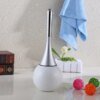 Moderne Toilettenbürste aus organischem Edelstahl