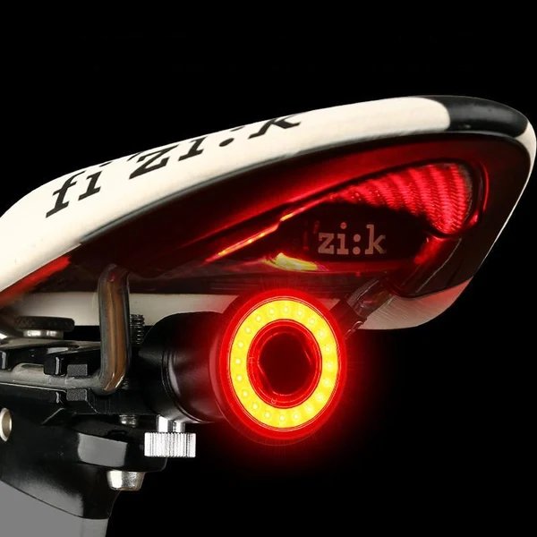VeloSafe Slim – USB aufladbares intelligentes Fahrrad Rücklicht mit Bremsensor