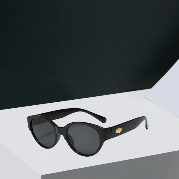Damen modische Retro-Sonnenbrille im zeitgenössischen Stil