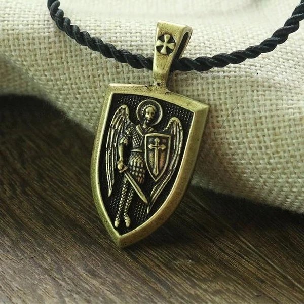 Archangel Charm Halskette
