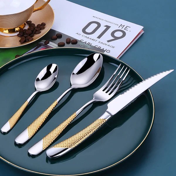 Elegantes Essbesteckset für Gourmet-Erlebnisse