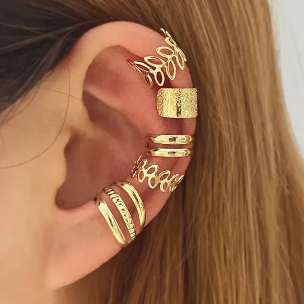 Elegantes Clip-Ohrclip-Set mit Goldblatt-Verzierung für Damen