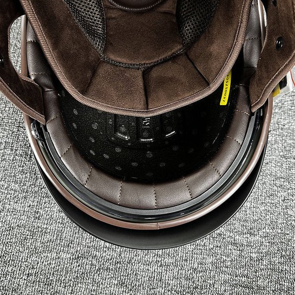 City-Helm für Chopper mit minimalistischem Design Hover Image