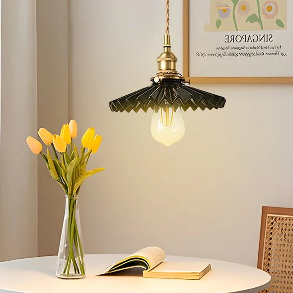 Vintage Keramik Hängelampe mit Falten-Design – Messing LED Pendelleuchte für Esszimmer und Wohnzimmer