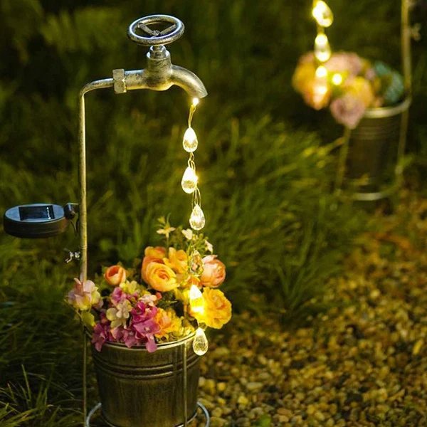 Moderne Art Deco Solar Wasserhahn Wasser Tropfen Fließendes Wasser Pflanzenform Eisen LED Außenlicht Für Garten