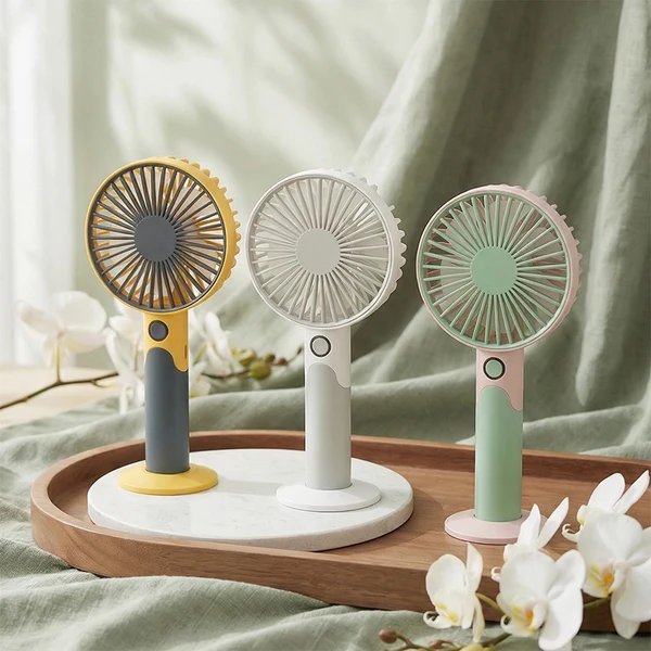 Damen tragbarer Kühlventilator mit flexiblem Neigungswinkel
