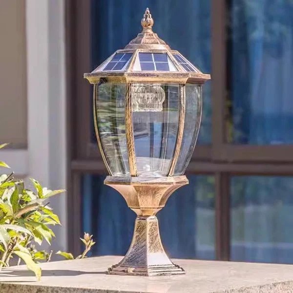 Zeitgenössische Retro-Hexagon-Aluminium-Glas-LED-Solar-Postkopf-Landschaftslicht Für Garten