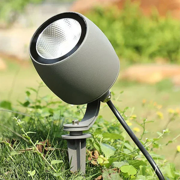 Effiziente LED Gartenlampe für stilvolle Außenbeleuchtung