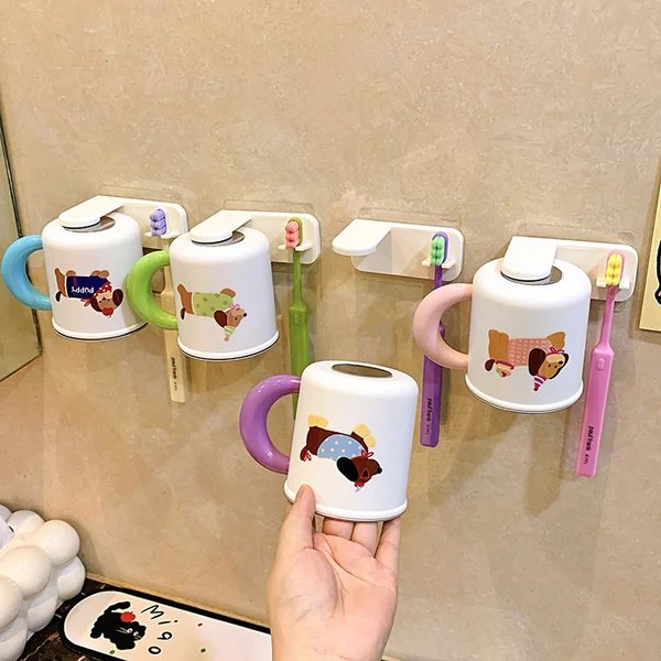 Wandmontierter Zahnbürstenbecher mit Niedlichem Hundedesign