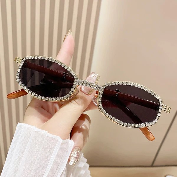 Damen Sonnenbrille im eleganten Glamour-Stil