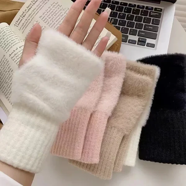 Unisex Fleece Ohnefingerhandschuhe – Warm, Weich und Funktional Hover Image