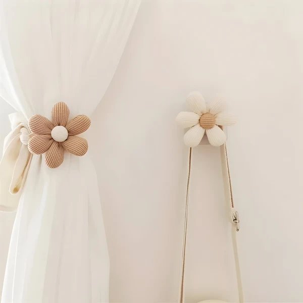 BlossomHold Haken – Dekorativer Blumenwandhaken Hover Image