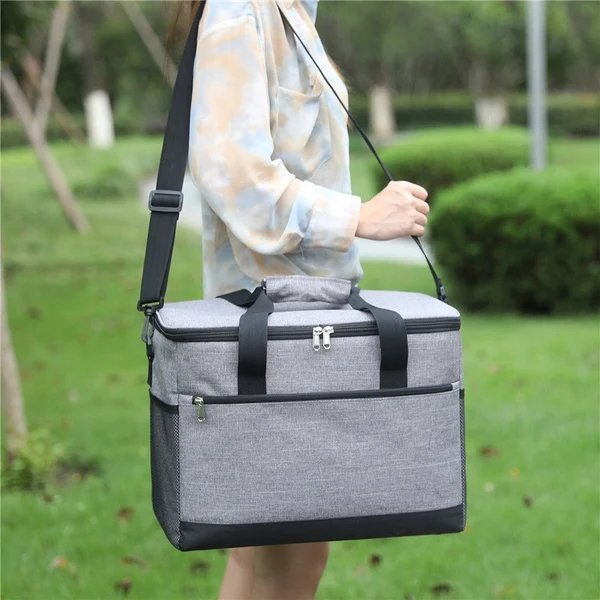Unisex Kühltasche mit flexiblem Innenraum und Tragegriffen Hover Image
