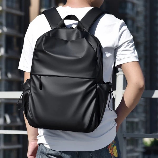 Wasserdichter leichter Reise-Rucksack Hover Image