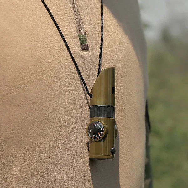 7in1 Tragbares Überlebenswerkzeug für Outdoor-Camping