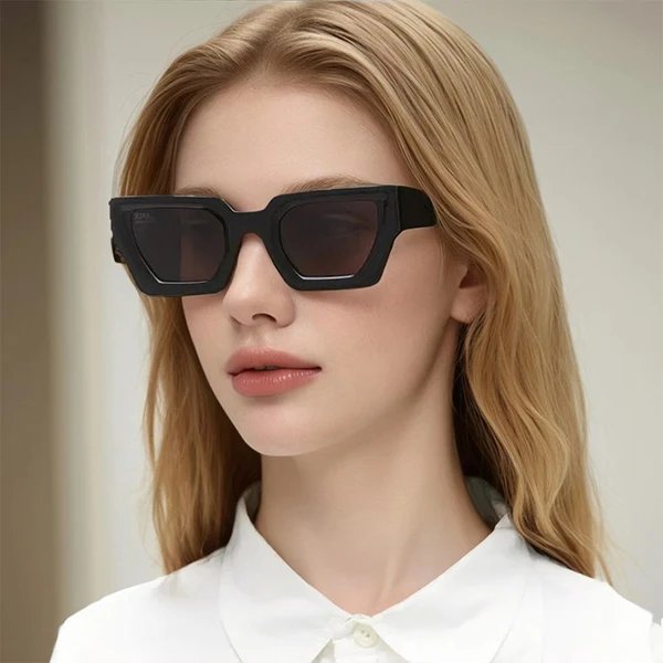 Damen stylische quadratische Sonnenbrille im modernen Design mit veredelt Kunststoffrahmen