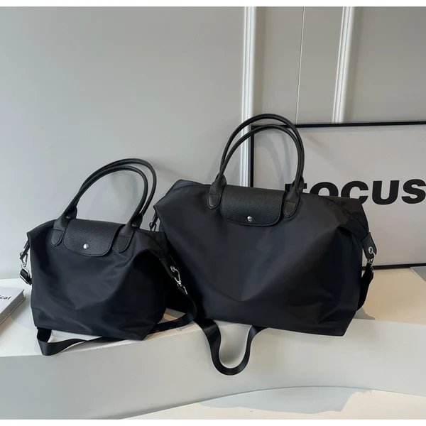 Wasserdichte Reis-Duffel-Tasche Hover Image