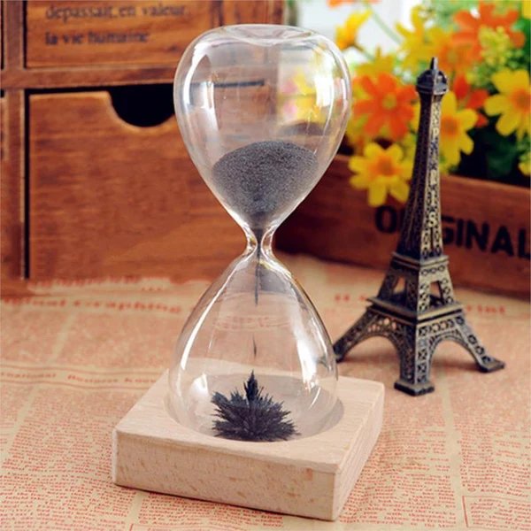 Kreative Magnetische Sanduhr