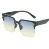 Damen quadratische Sonnenbrille mit elegantem Metallrahmen
