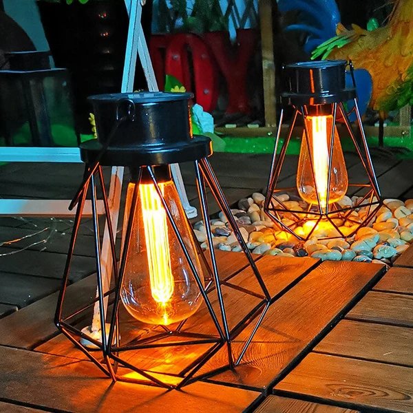 Solar Retro Eisen Laterne Geometrie LED Dekorative Außen Landschaft Licht
