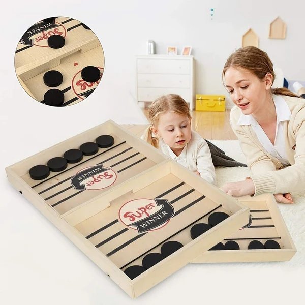 2-in-1 Tischfußball & Shuffleboard Spaß – GameMaster Hover Image