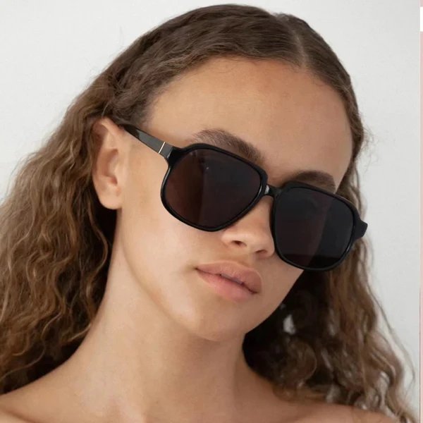 Damen Stylische Sonnenbrille mit quadratischem Rahmen