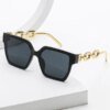 Damen Oversized Fashion-Sonnenbrille mit außergewöhnlichem Kettendesign