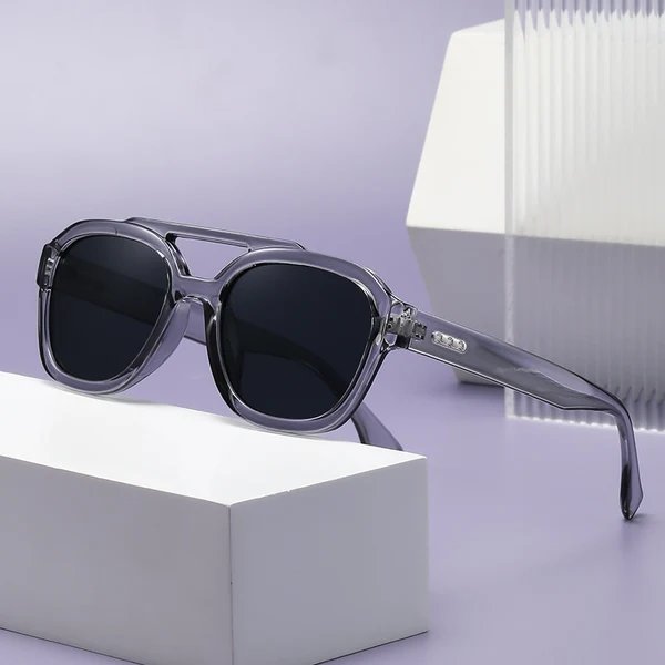 Damen stilvolle Sonnenbrille im modernen Design