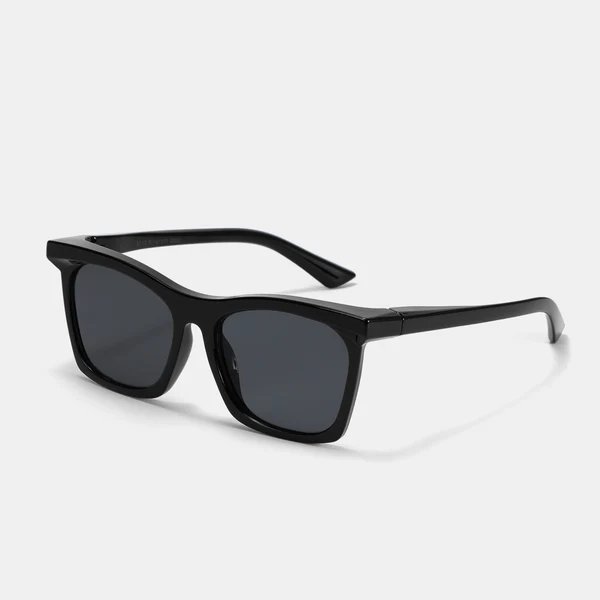 Damen modische Sonnenbrille im trendigen Rahmen