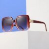 Damen elegante oversized Sonnenbrille mit luxuriösen Metallakzenten