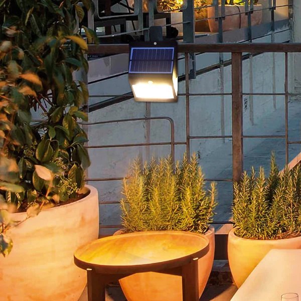 Moderne Einfachheit Solar wasserdichtes Triangle ABS PC Menschensensor LED Wandleuchte Lampe Außenlicht für Außenpatio