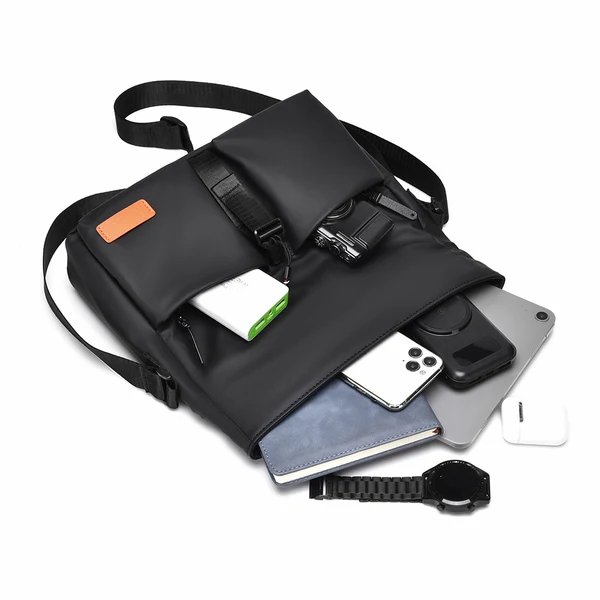 Stylische Mehrfachfach Messenger Tasche Hover Image