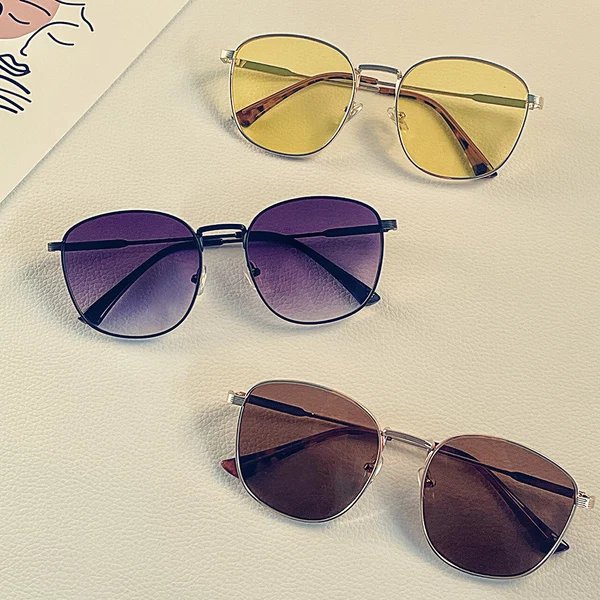 Damen modische Hexagon Sonnenbrille mit luxuriösem Metallrahmen