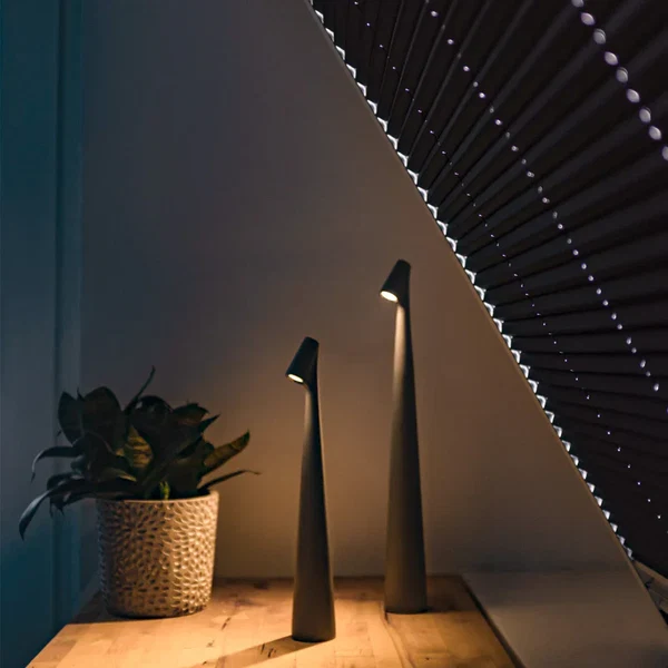 Stilvolle Tischlampe - Kabellos
