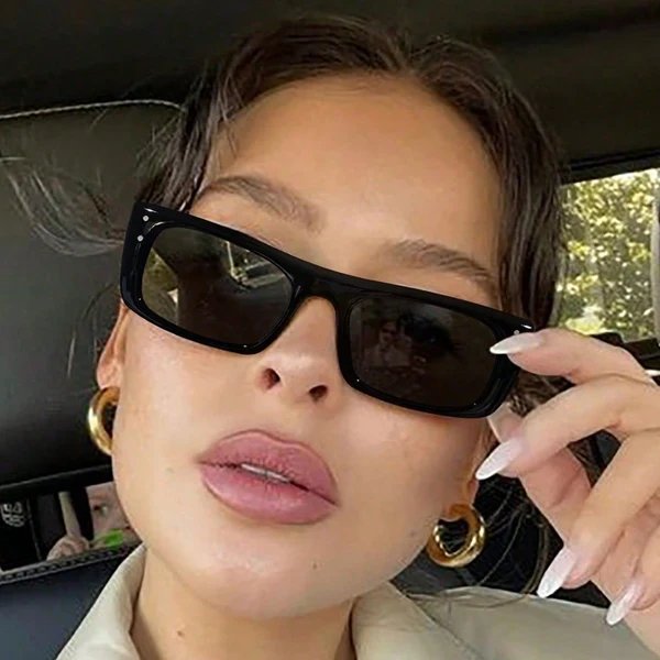 Damen modische Sonnenbrille mit auffälligem Tiermuster