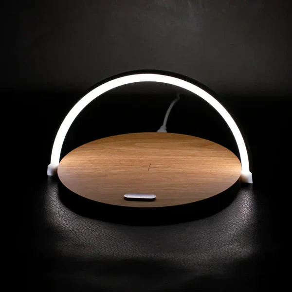 3-in-1 kabelloses Ladegerät, Handyhalter und LED Lampe