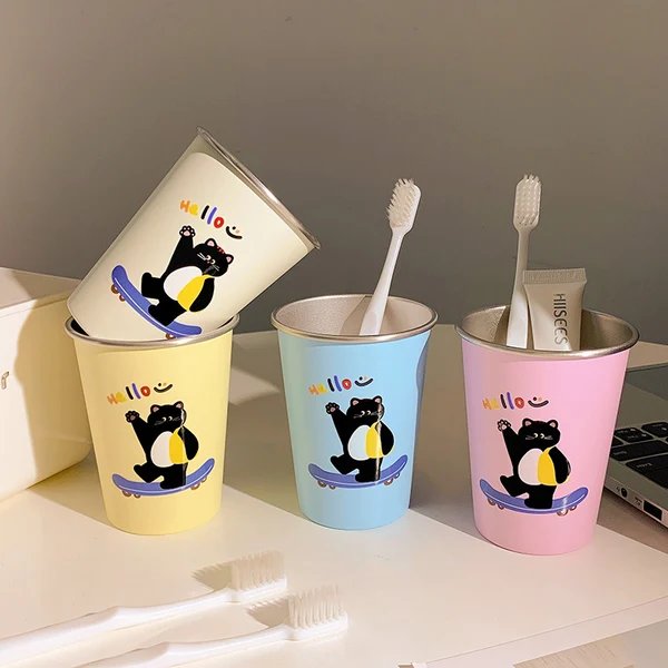 Zahnbürstenbecher mit Charmantem Tierdesign