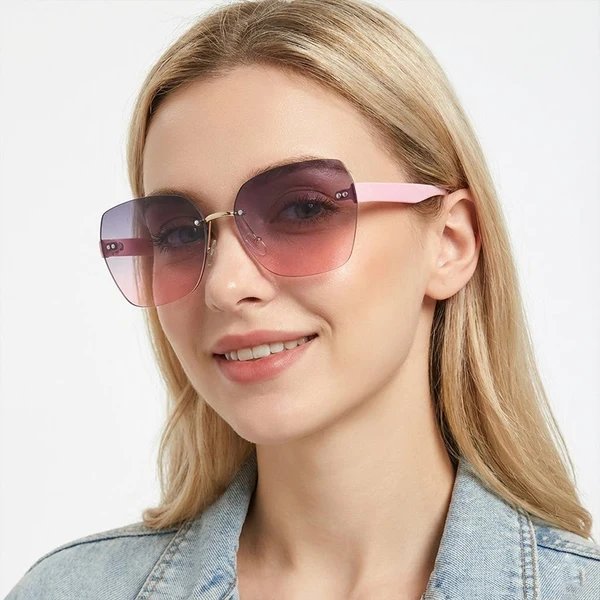 Damen Modische Schildpatt-Sonnenbrille mit goldenen Akzenten