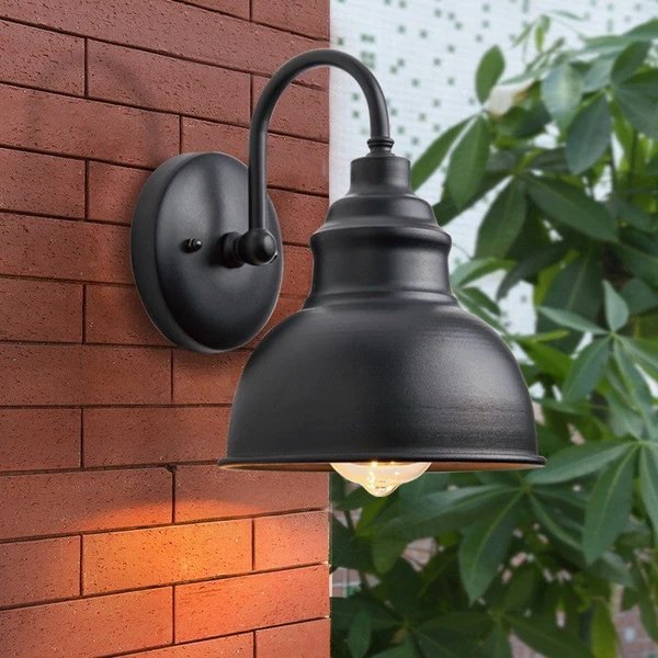 Moderner Minimalistischer Outdoor Wasserdichter Runder Gebogener Pfosten Eisen Schattierung 1-Licht Wandleuchte Lampe Für Garten Hover Image